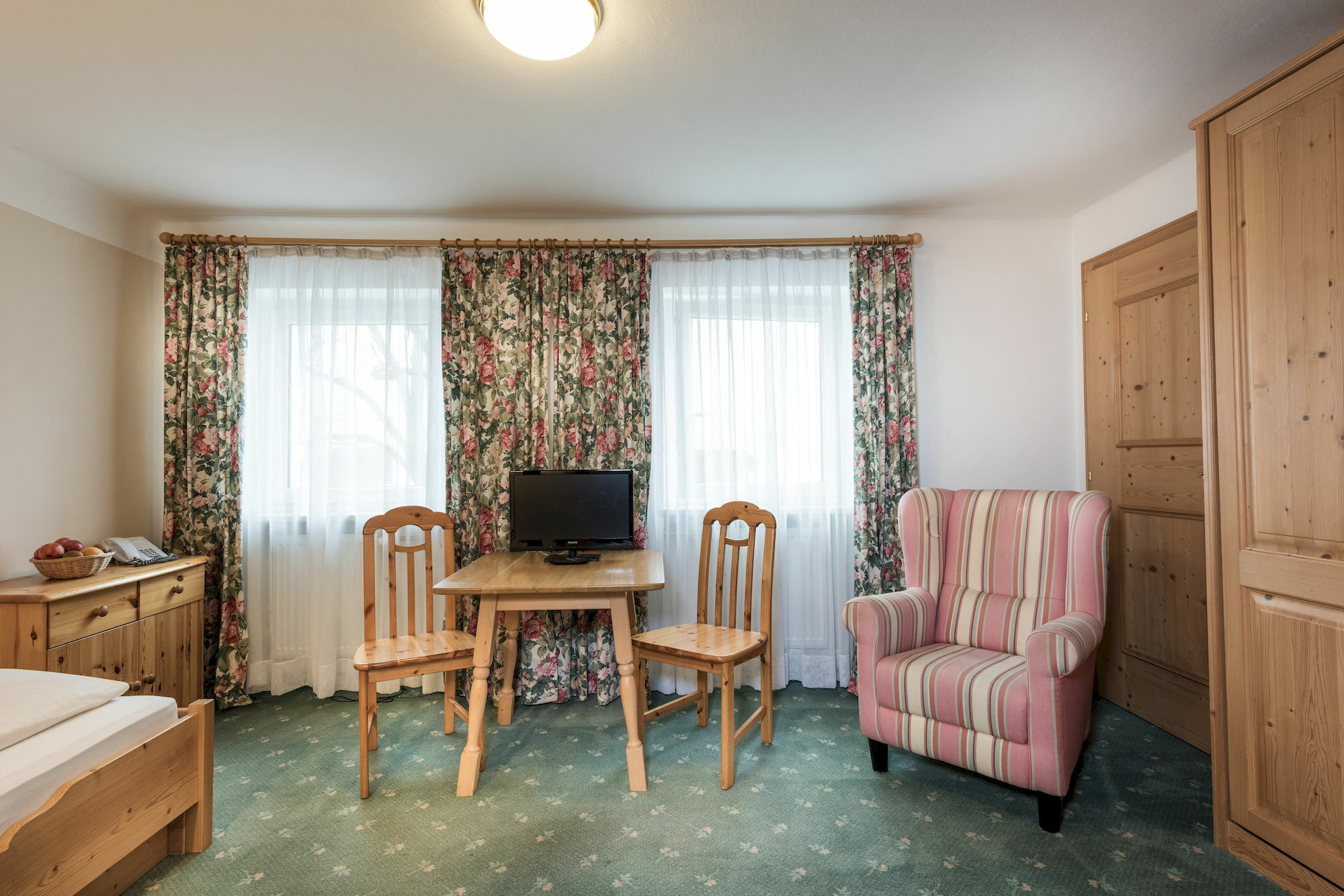 Aurora Appartements Inklusive Freiem Thermeneintritt Bad Hofgastein Exterior foto